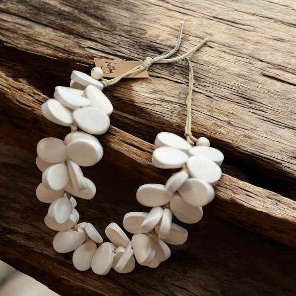 Holiday Trading Co. | Wooden Petal Beaded Necklace - Picture 1 of 3
